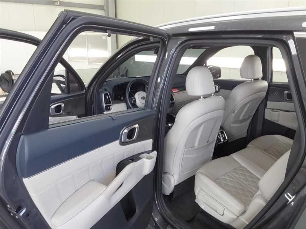 KIA Sorento - Vista 8