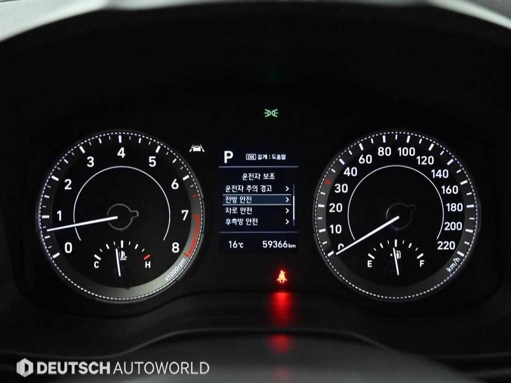 HYUNDAI Venue - Vista 8