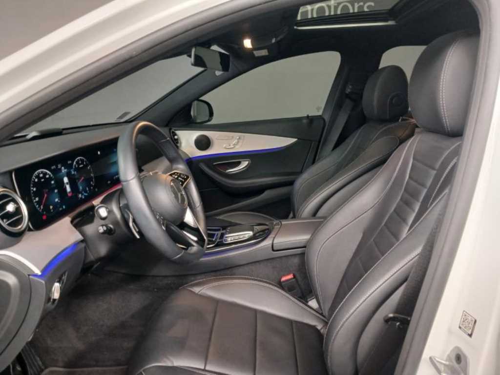 Mercedes Benz E class - Vista 7