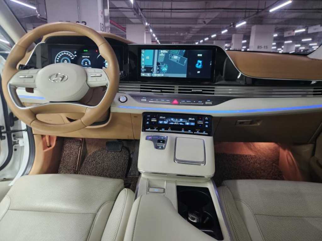 HYUNDAI Grandeur - Vista 8