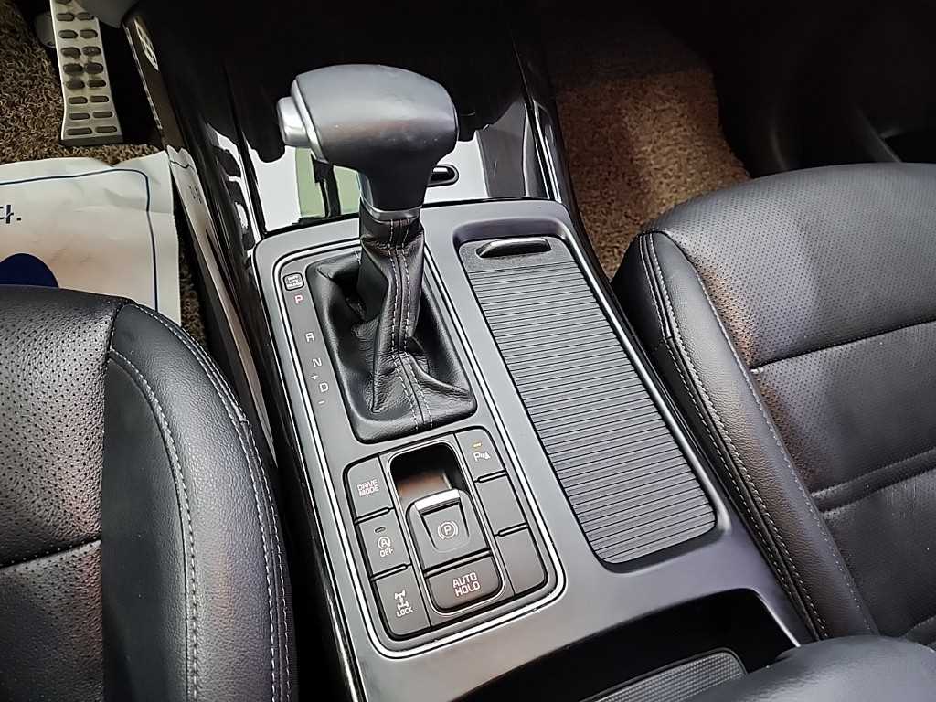 KIA Sorento - Vista 8