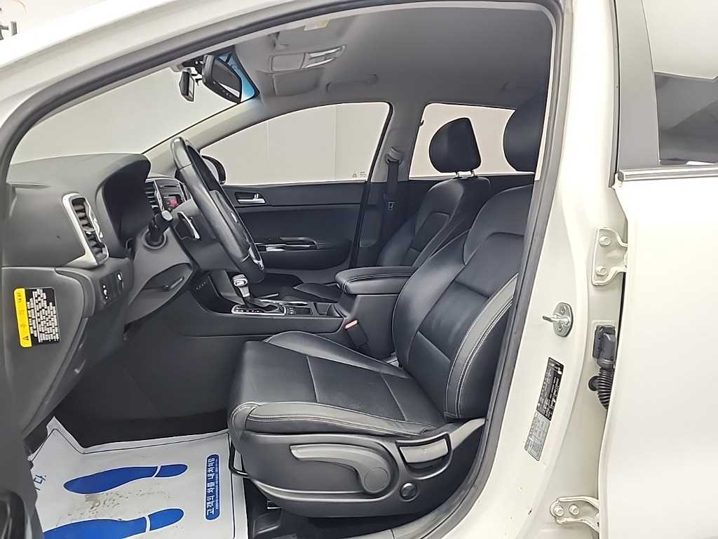 KIA Sportage - Vista 11