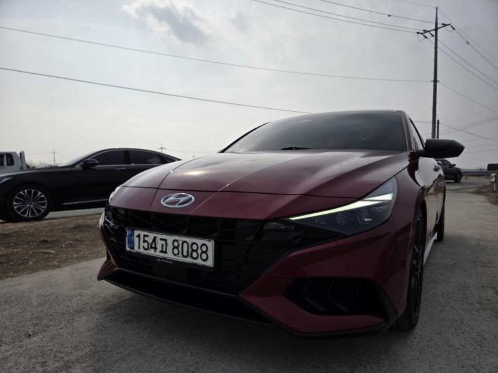 HYUNDAI Avante - Vista 3