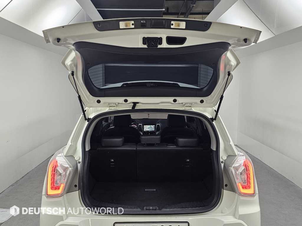 Ssangyong Tivoli 2017 Blanco - Importación desde Corea - HF Imports Iquique - Foto 20