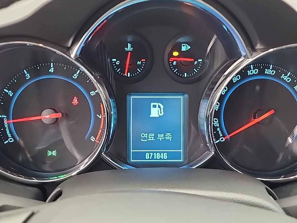 Chevrolet Cruise - Vista 6