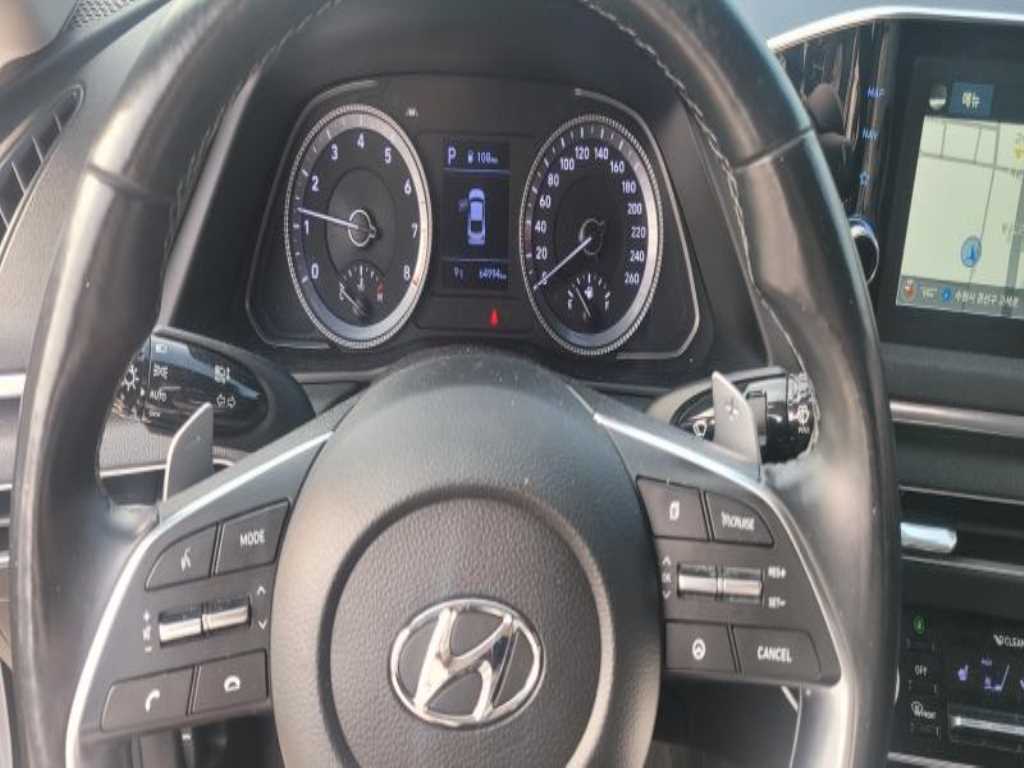 HYUNDAI Sonata - Vista 4