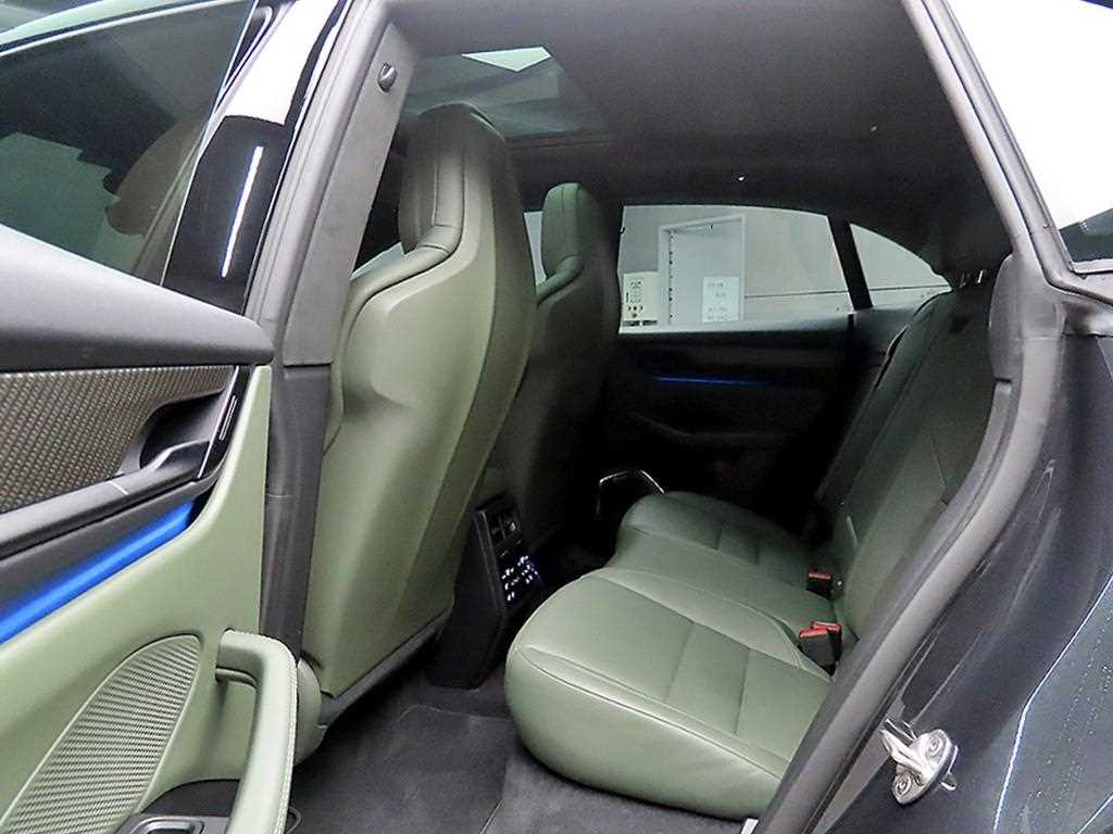 Porsche Macan - Vista 6