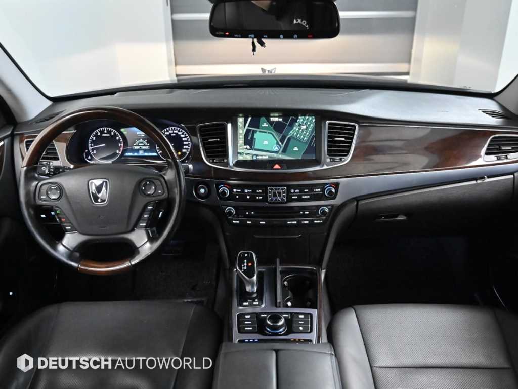 HYUNDAI Equus - Vista 7