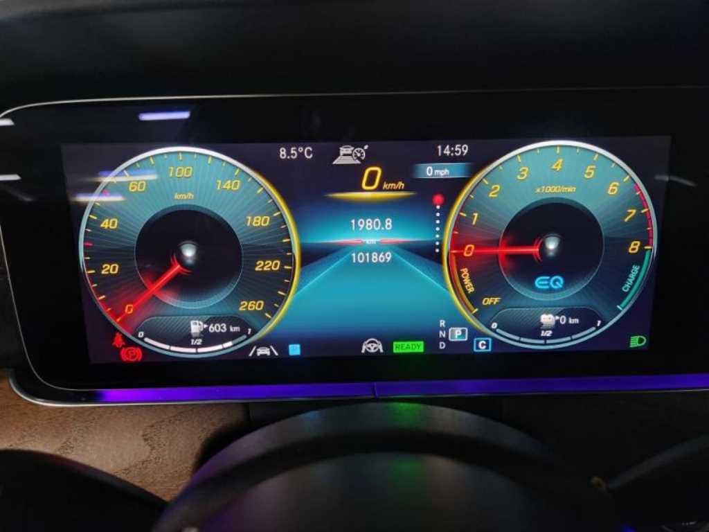 Mercedes Benz E class - Vista 11