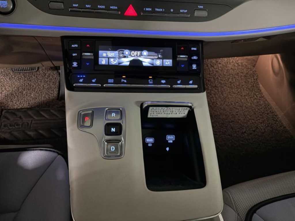 HYUNDAI Grandeur - Vista 7