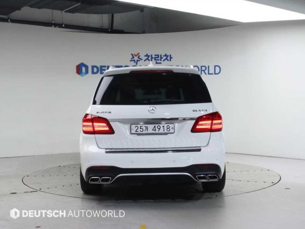 Mercedes Benz GLS Class - Vista 4