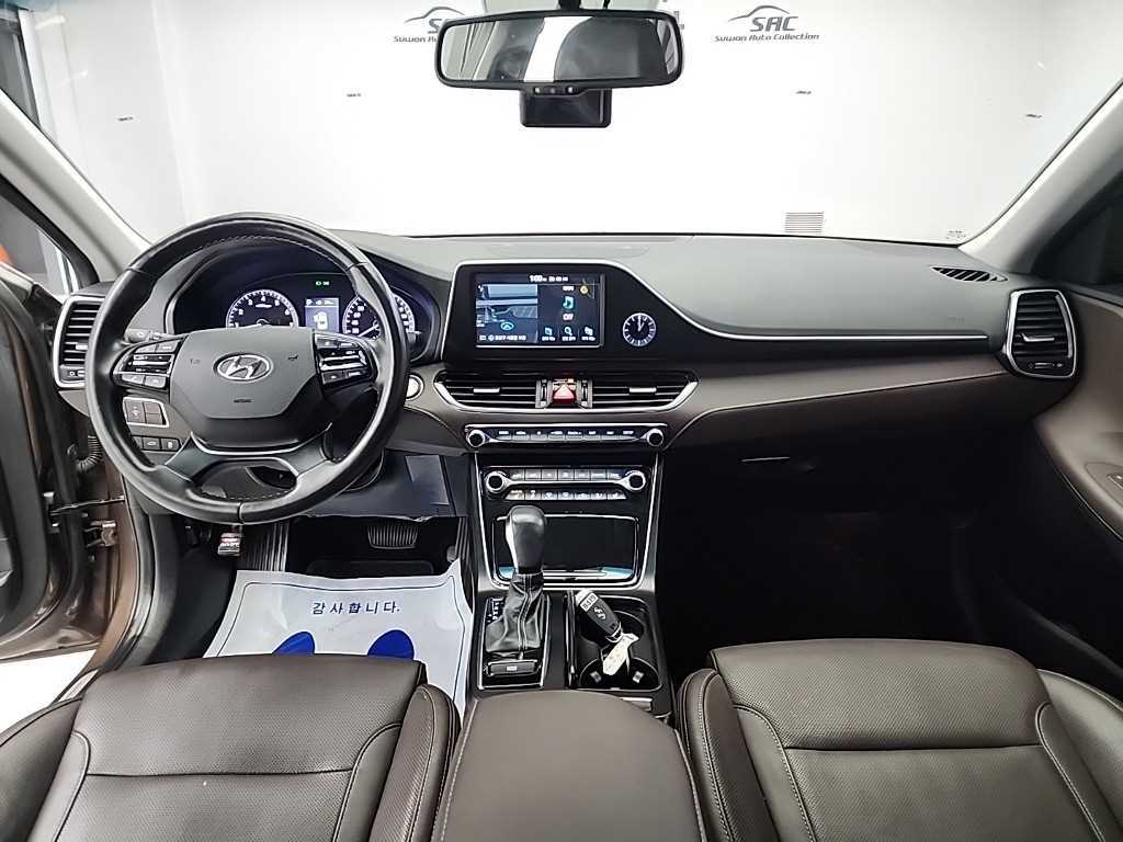 HYUNDAI Grandeur - Vista 7