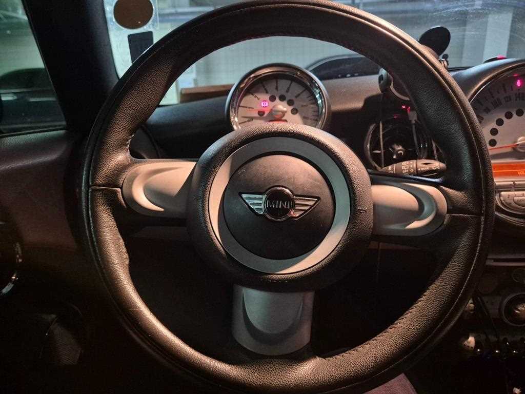 Mini Clubman - Vista 12