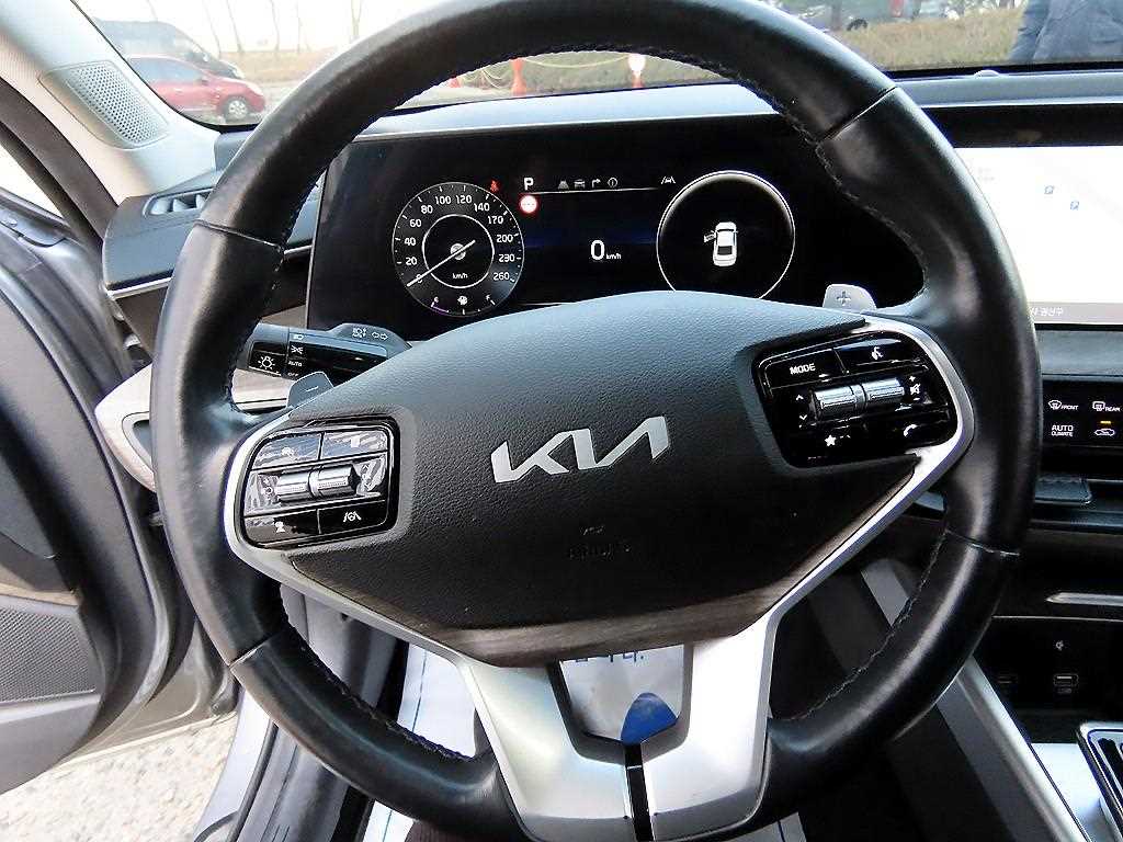 KIA K8 - Vista 8