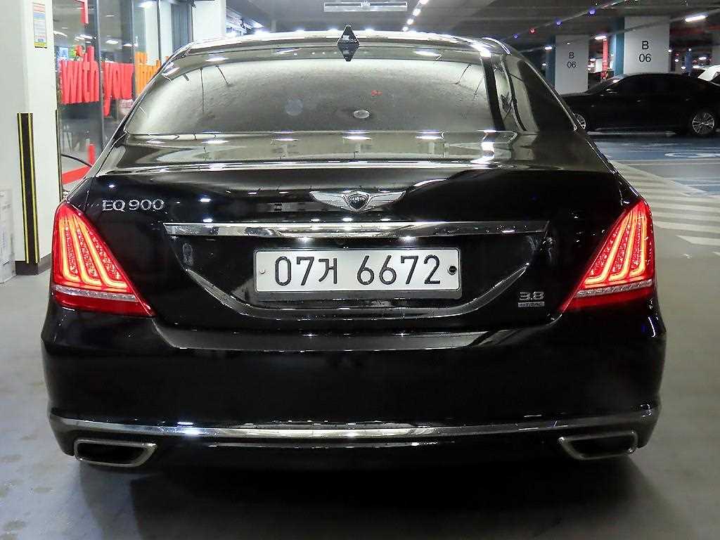 Genesis EQ900 - Vista 5