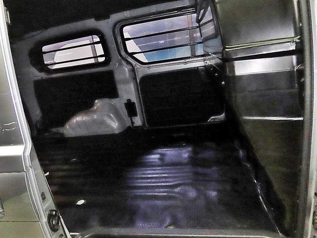 HYUNDAI Starex - Vista 7