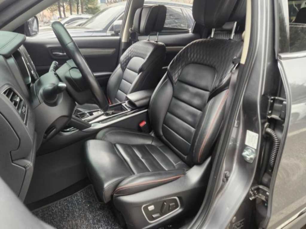 SAMSUNG QM6 - Vista 9