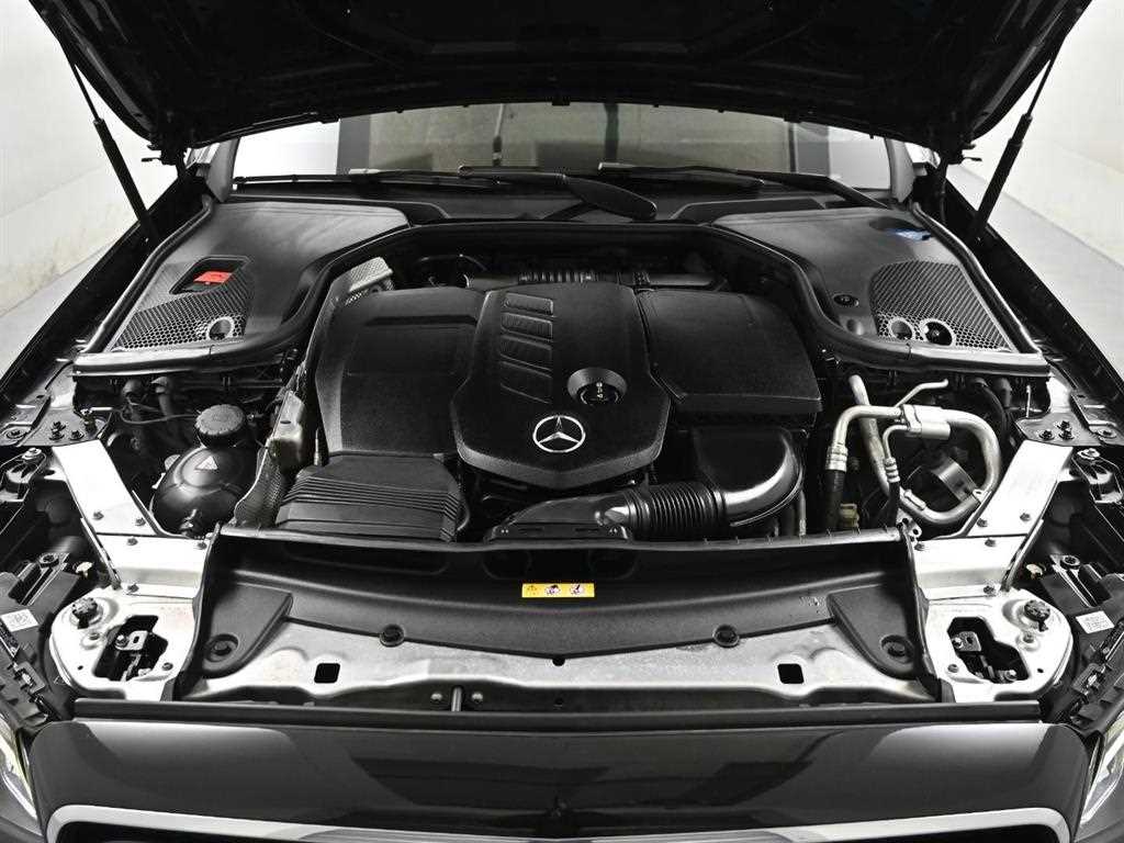 Mercedes Benz E class - Vista 6