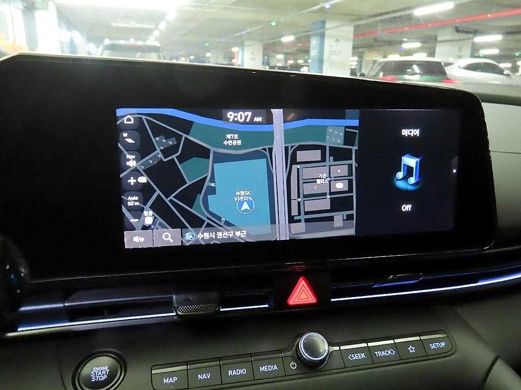 HYUNDAI Avante 2022 Blanco - Importación desde Corea - HF Imports Iquique - Foto 13