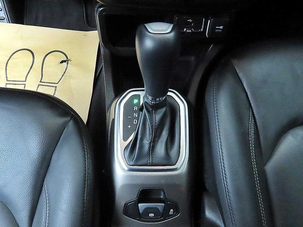 Jeep Renegade - Vista 10