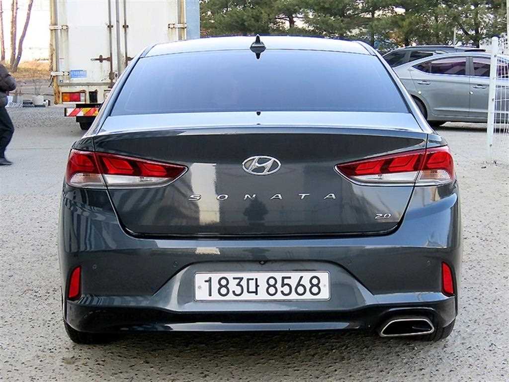 HYUNDAI Sonata - Vista 4