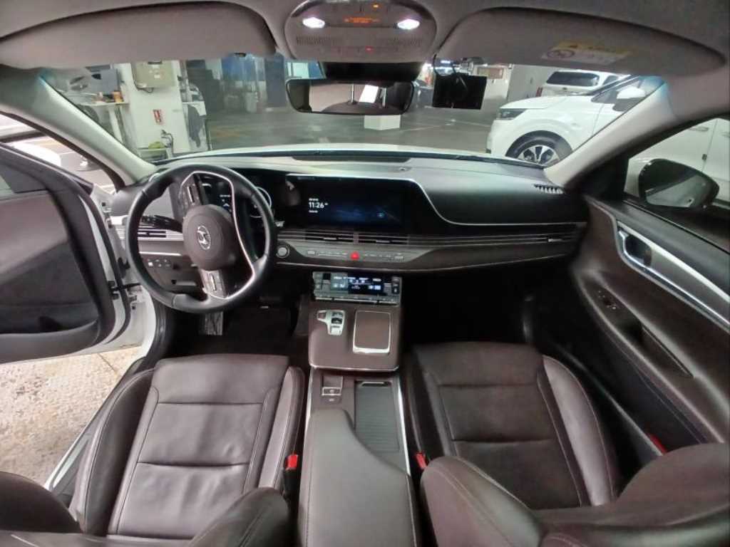 HYUNDAI Grandeur - Vista 5