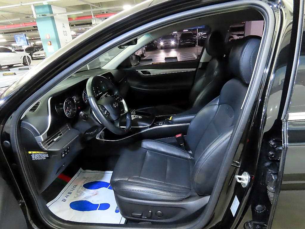 HYUNDAI Grandeur - Vista 6