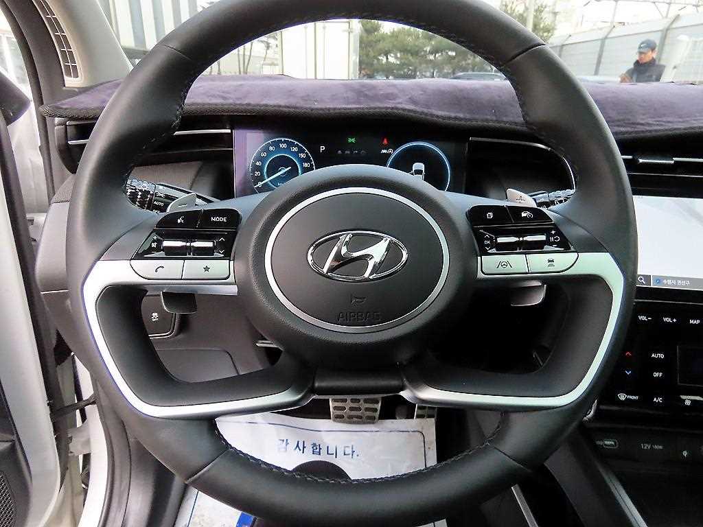 HYUNDAI Tucson - Vista 8