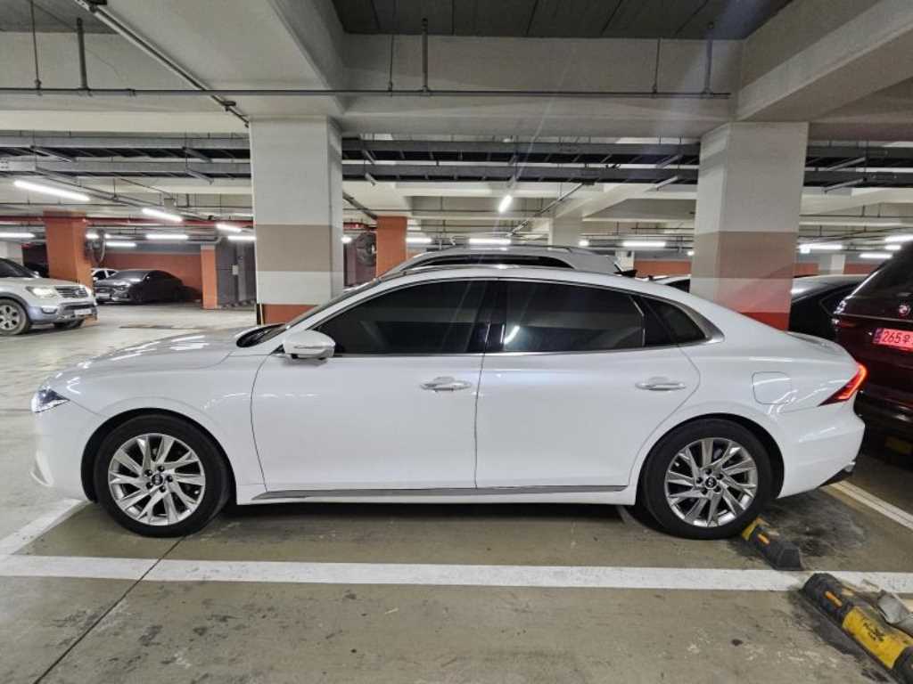 HYUNDAI Grandeur - Vista 3