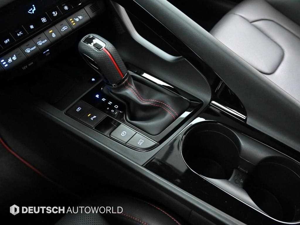 HYUNDAI Avante - Vista 9