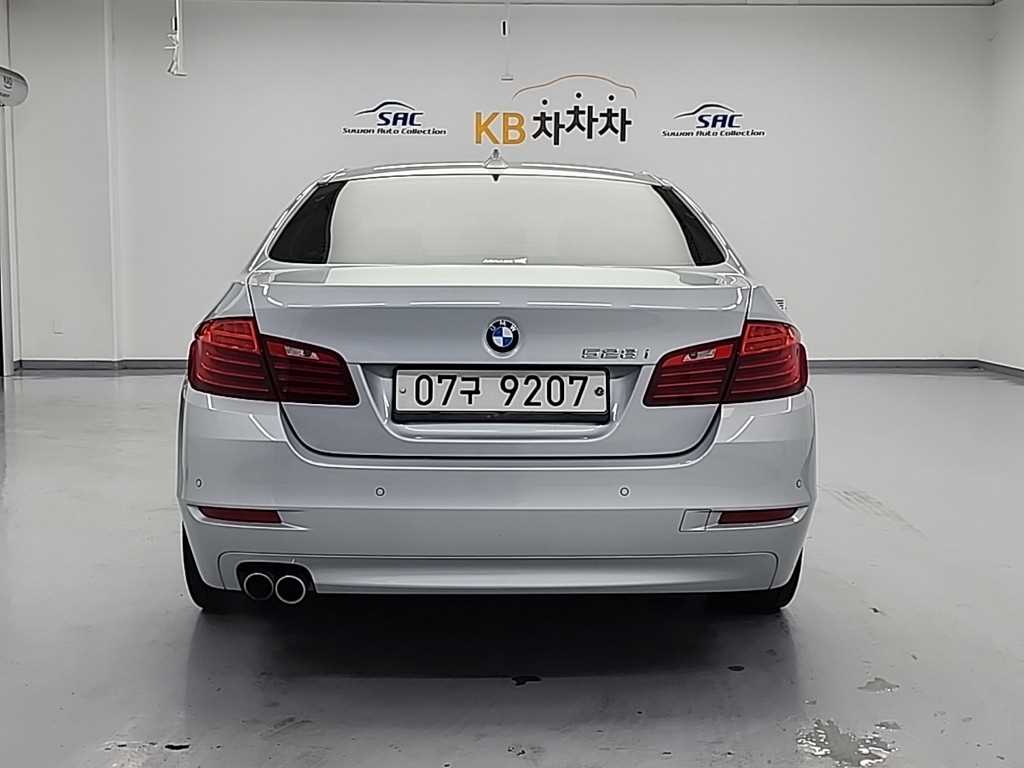 BMW 5 Series - Vista 3