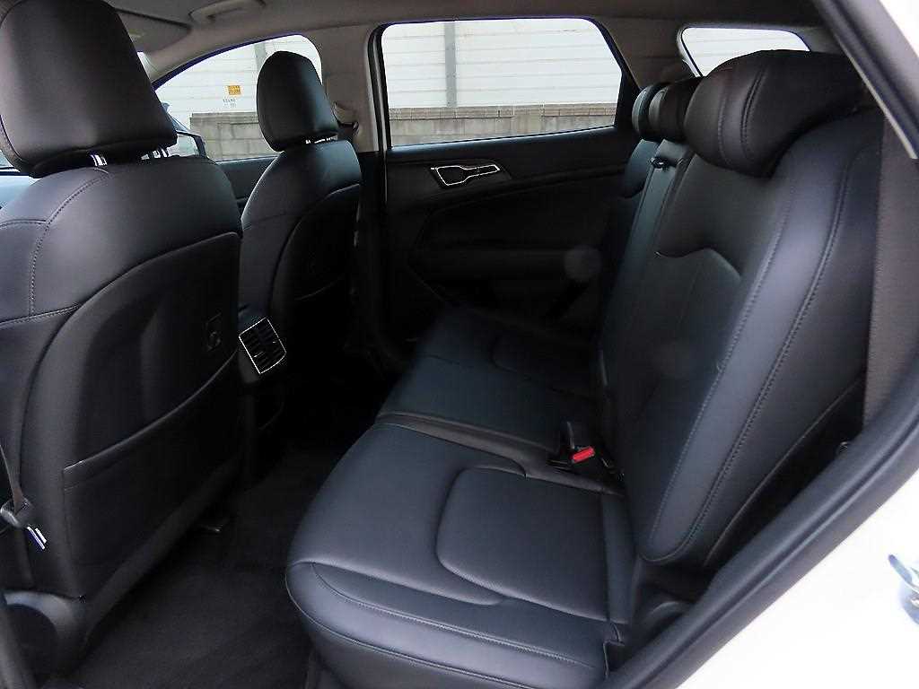 KIA Sportage - Vista 6