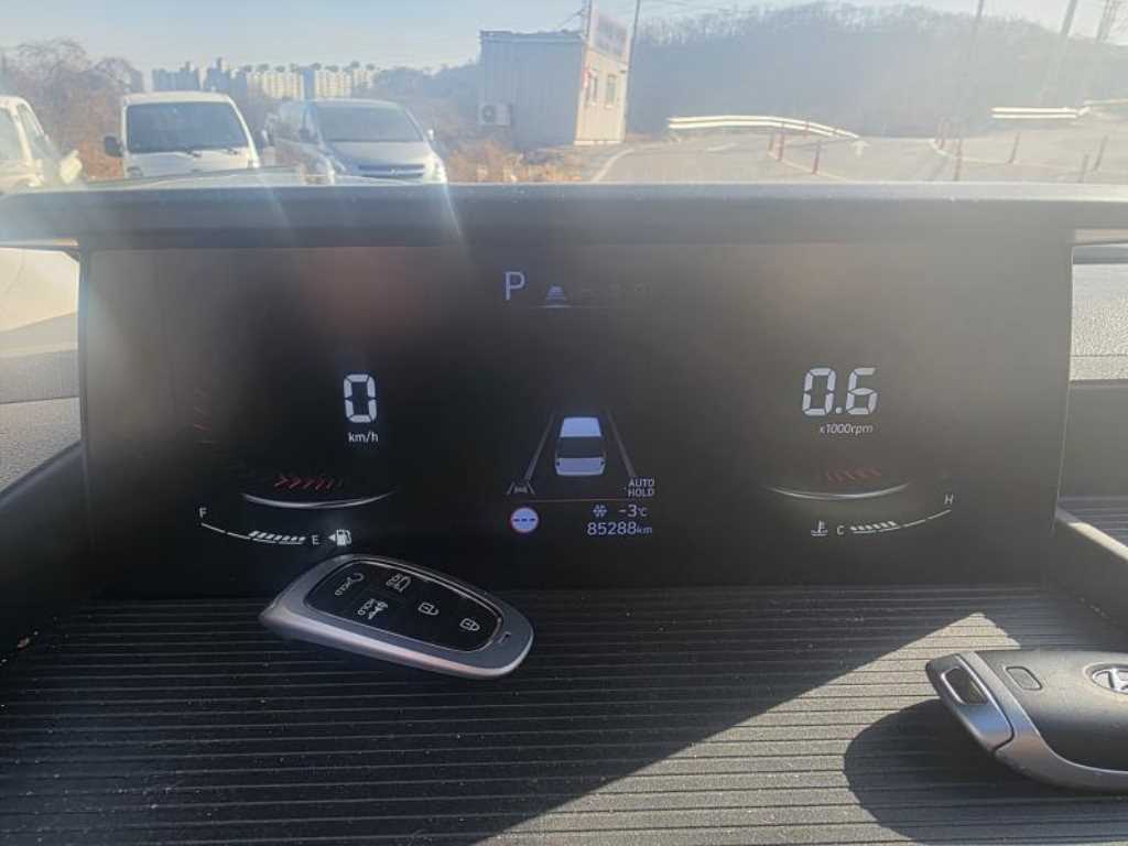 HYUNDAI Staria - Vista 8