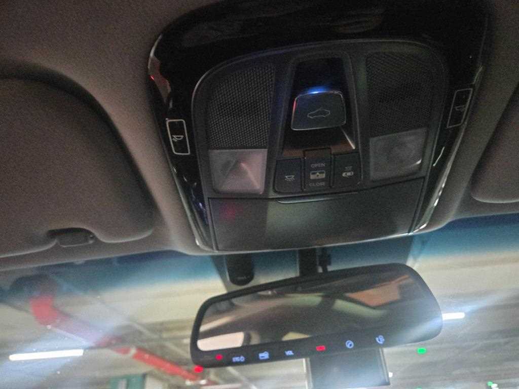 HYUNDAI Grandeur - Vista 11