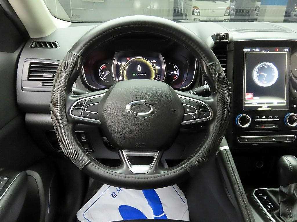 SAMSUNG QM6 - Vista 8