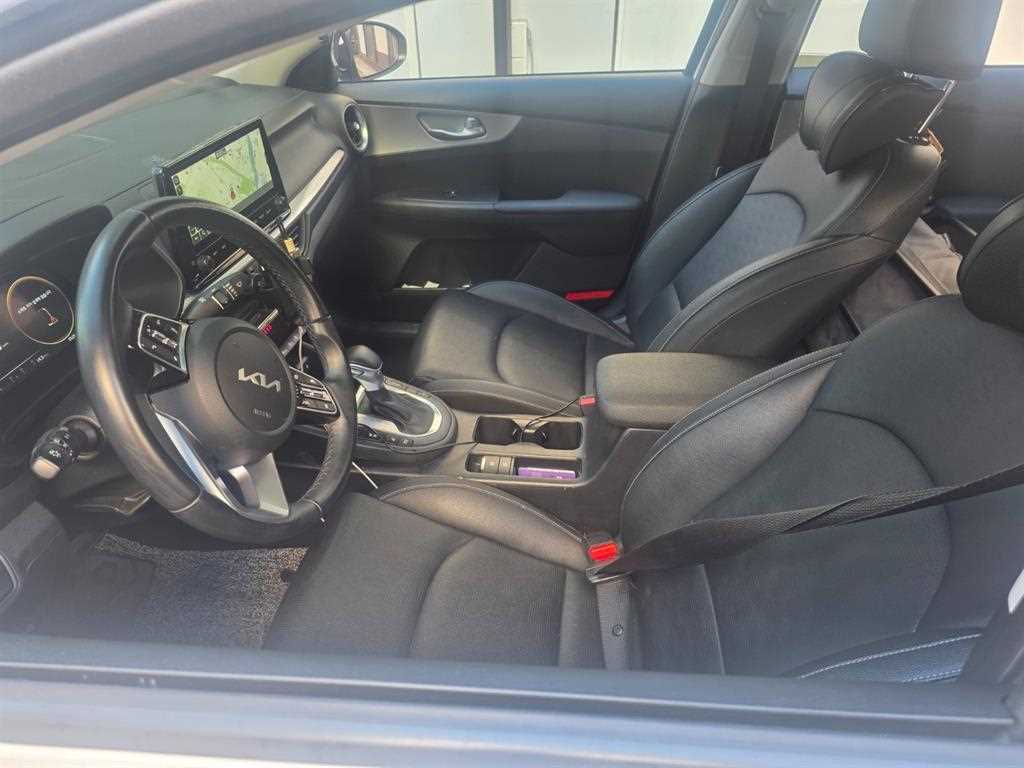 KIA K3 2022 Blanco - Importación desde Corea - HF Imports Iquique - Foto 16