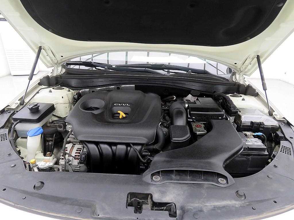 KIA K5 2017 Blanco - Importación desde Corea - HF Imports Iquique - Foto 18