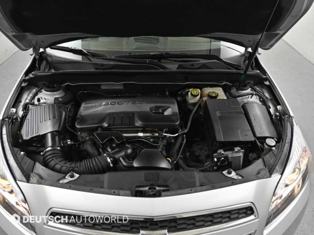 Chevrolet Malibu - Vista 6