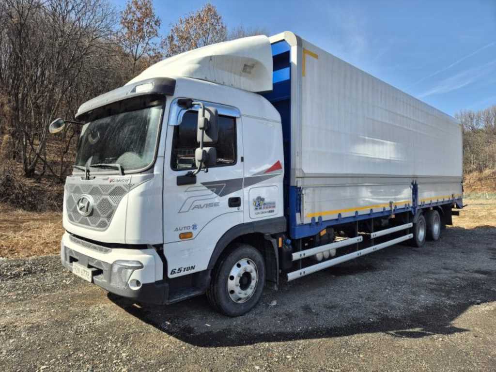 medium and large cargo truck - Vista 2