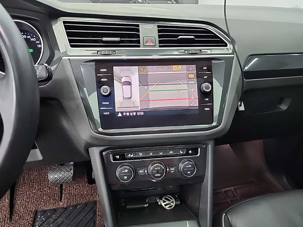 Volkswagen Tiguan - Vista 10