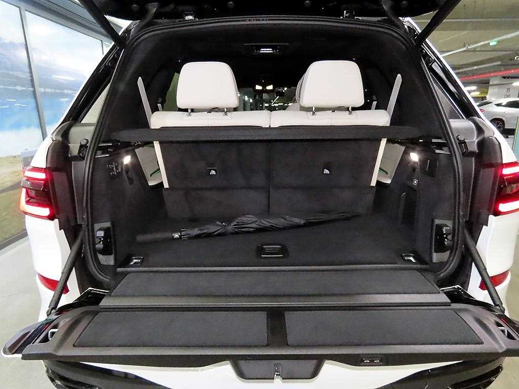 BMW X7 2024 Negro - Importación desde Corea - HF Imports Iquique - Foto 16