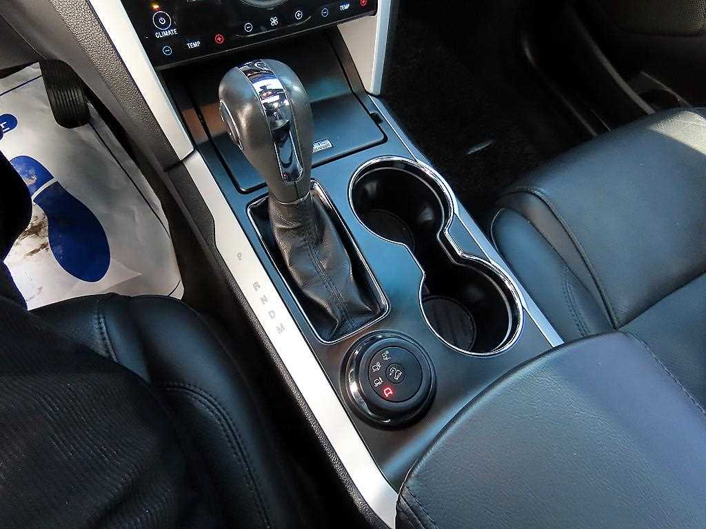 Ford Explorer - Vista 10