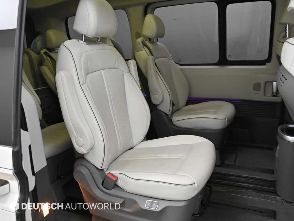 HYUNDAI Staria - Vista 12