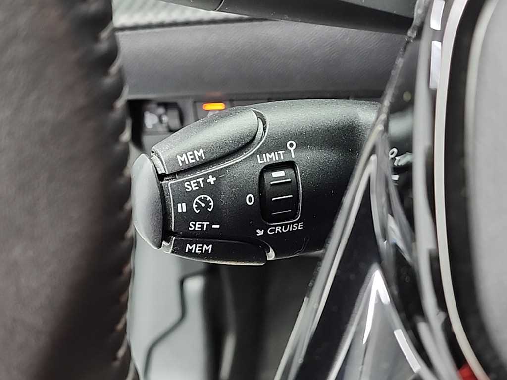 Peugeot 208 2022 Blanco - Importación desde Corea - HF Imports Iquique - Foto 17