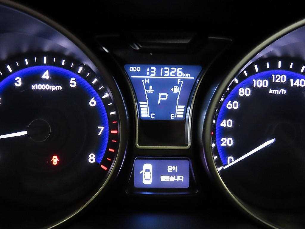 HYUNDAI Veloster - Vista 9