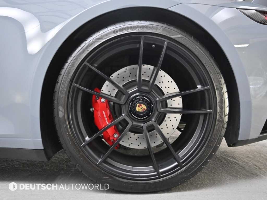 Porsche 911 - Vista 5