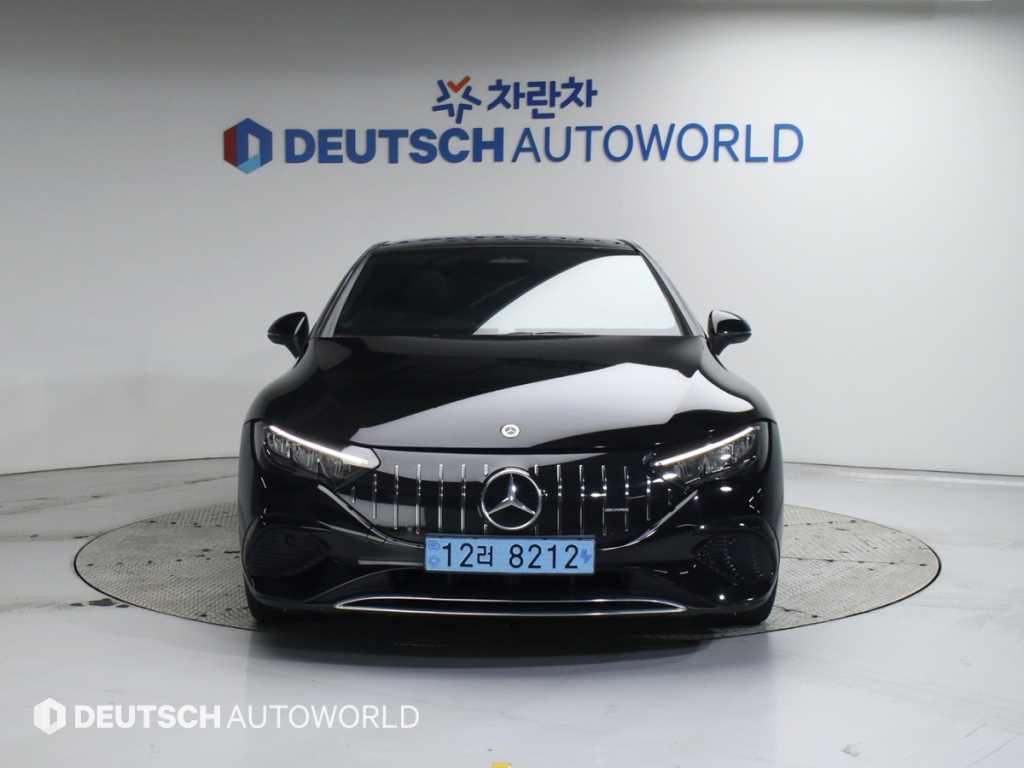 Mercedes Benz EQE - Vista 3