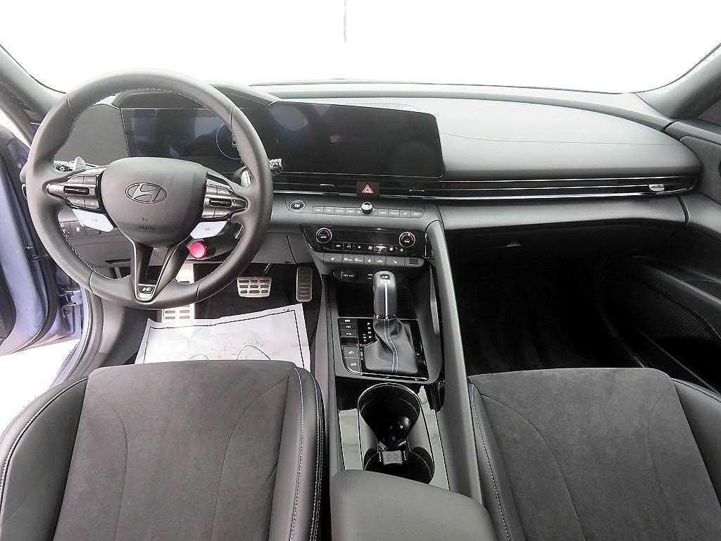 HYUNDAI Avante - Vista 7