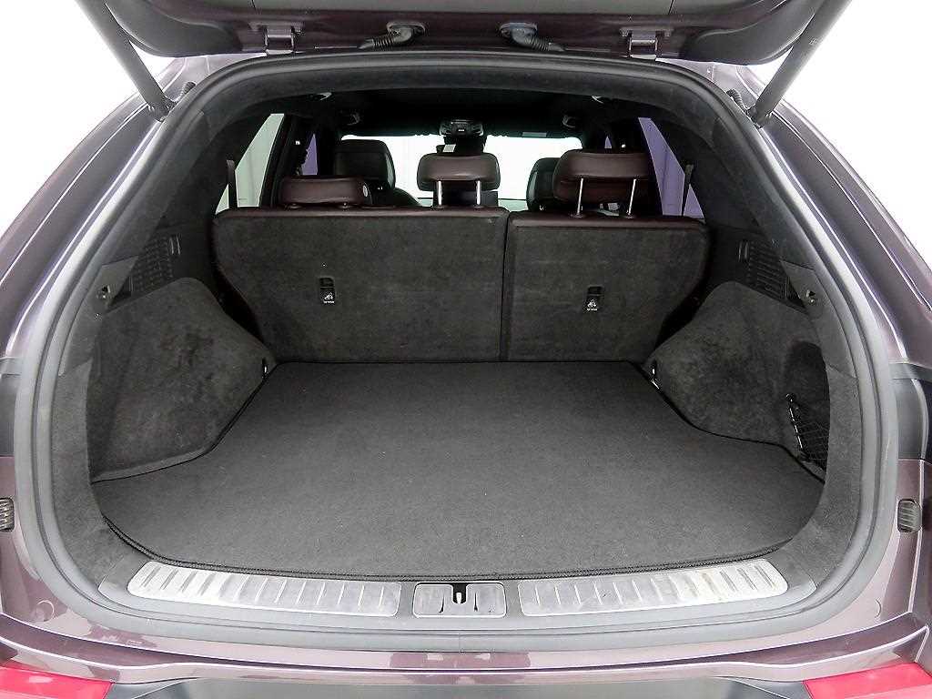 Genesis GV70 - Vista 5