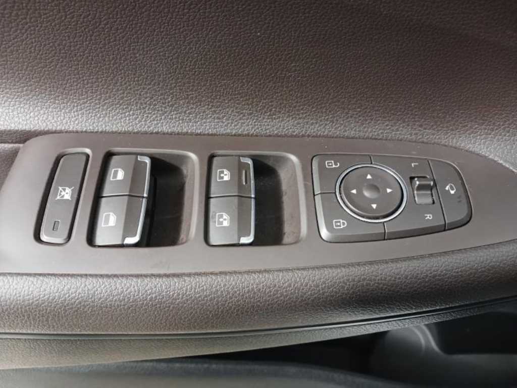 HYUNDAI Grandeur - Vista 9